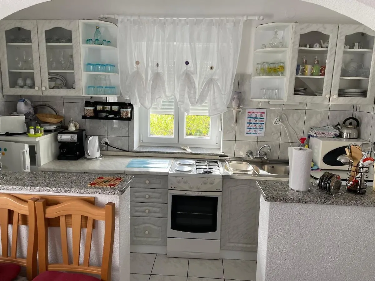 Apartmani Mirela Vrh  Croácia