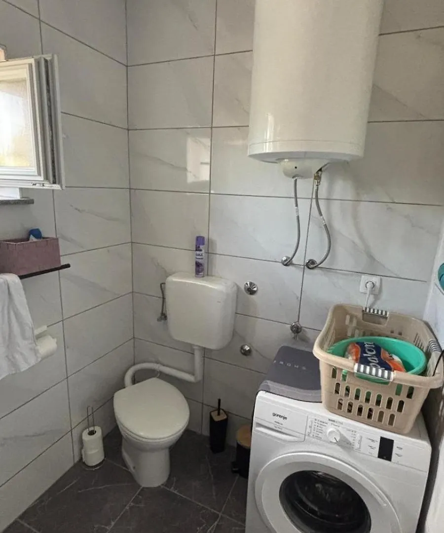 Apartmani Mirela Vrh